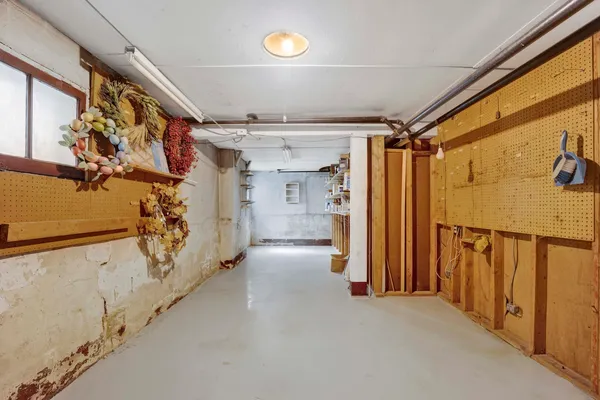 $4,250 | 636 South Euclid Avenue, Oak Park, IL 60304