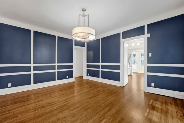 $4,250 | 636 South Euclid Avenue, Oak Park, IL 60304