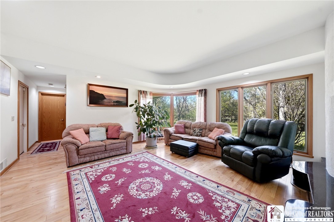 1860 North Forest Road Amherst, NY 14221 - Photo 14 of 50
