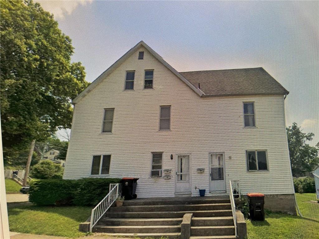 625 Spring Street Latrobe, PA 15650 - Photo 3 of 17 625 Spring Street Latrobe PA 15650