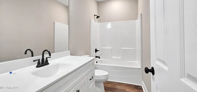 $364,900 | 10117 Emerald Forest Drive, Hernando, MS 38632