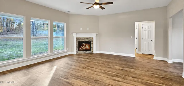 $364,900 | 10117 Emerald Forest Drive, Hernando, MS 38632