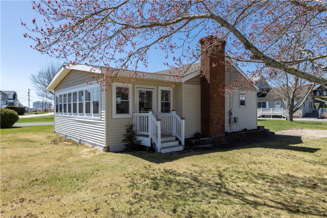 22 Rabbit Run Westerly, RI 02891 - Photo 2 of 31