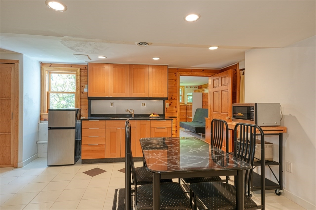 27 Wheeler Road Westborough, MA 01581 - Photo 28 of 41 a view of a dining room with furniture