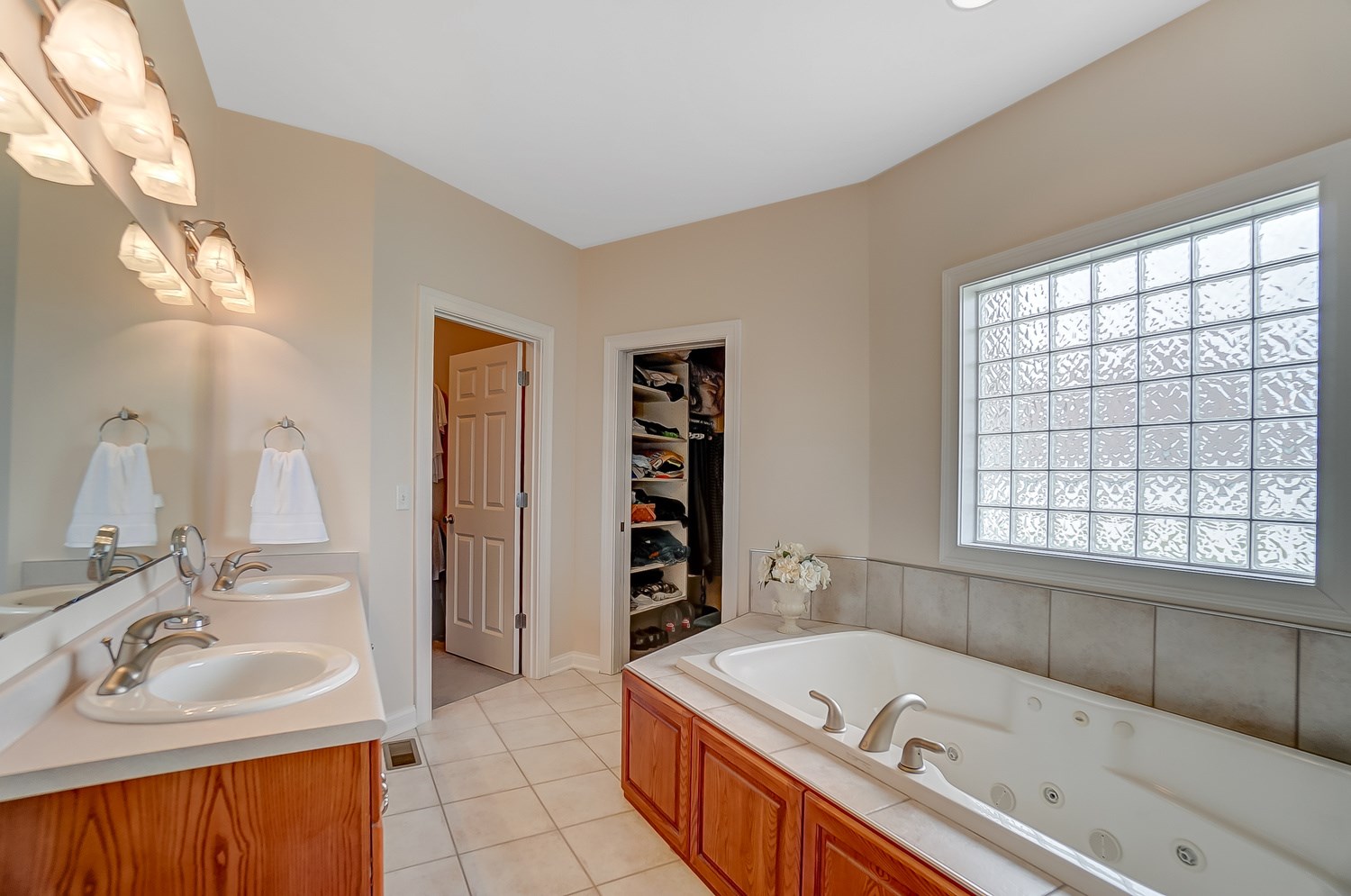 1725 Calais Road Fort Wayne, IN 46814 - Photo 13 of 36 Gallery Image 13