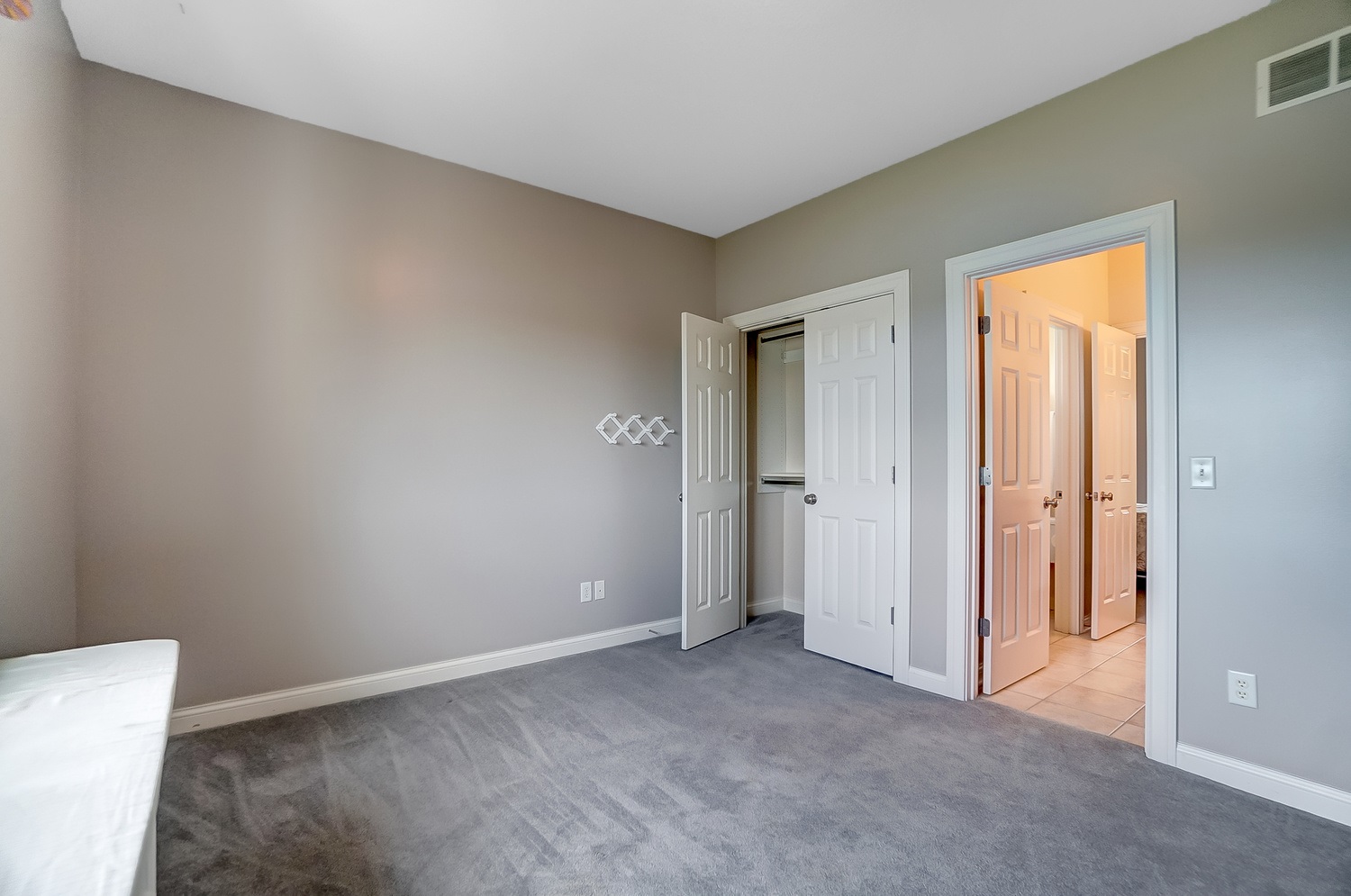 1725 Calais Road Fort Wayne, IN 46814 - Photo 16 of 36 Gallery Image 16