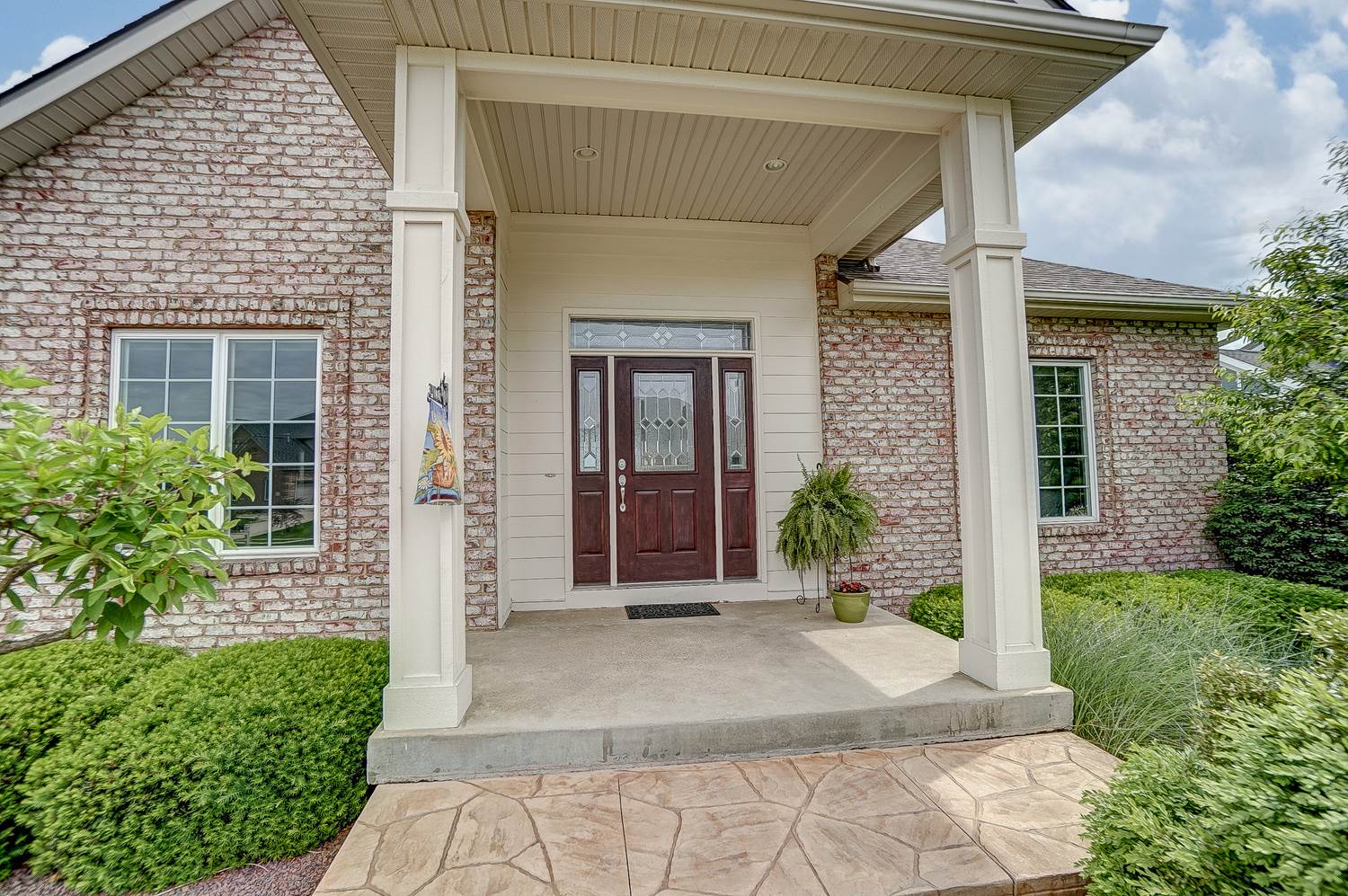 1725 Calais Road Fort Wayne, IN 46814 - Photo 3 of 36 Gallery Image 3