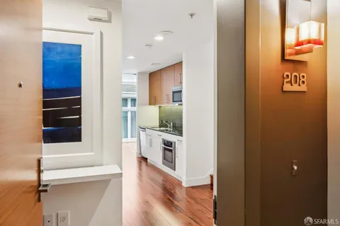 $650,000 | 74 New Montgomery Street, Unit 208, San Francisco, CA 94105