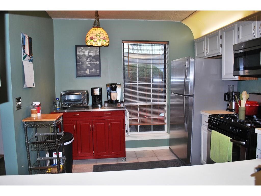 131 Middlesex Road, Unit 131 Merrimack, NH 03054 - Photo 7 of 17