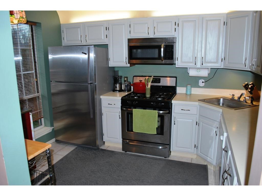 131 Middlesex Road, Unit 131 Merrimack, NH 03054 - Photo 9 of 17