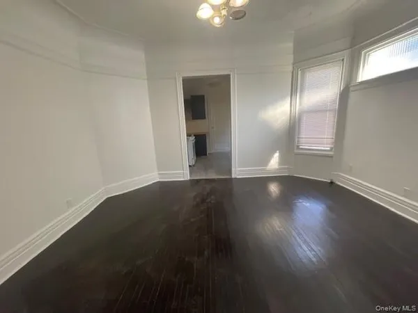 $2,250 | 257 South 2nd Avenue, Mount Vernon, NY 10550