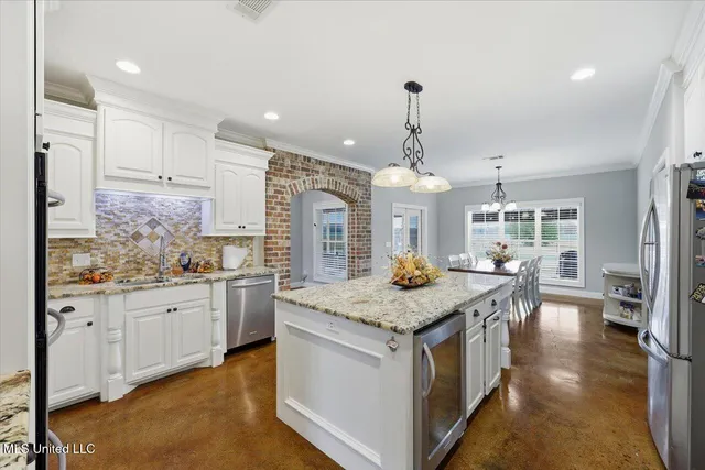 $689,900 | 712 Leesburg Road, Pelahatchie, MS 39145