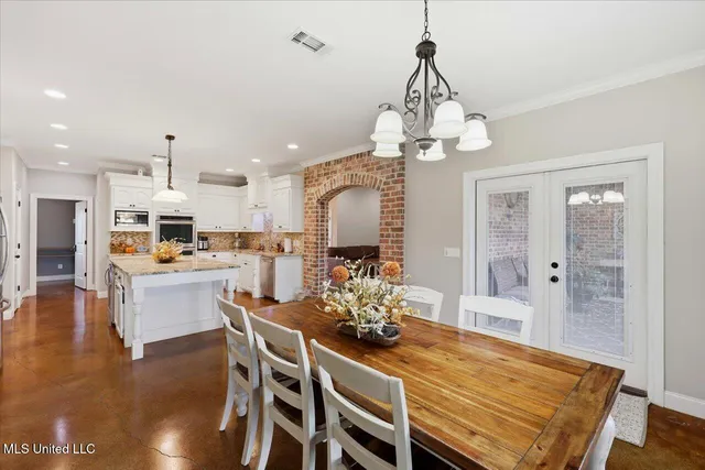 $689,900 | 712 Leesburg Road, Pelahatchie, MS 39145