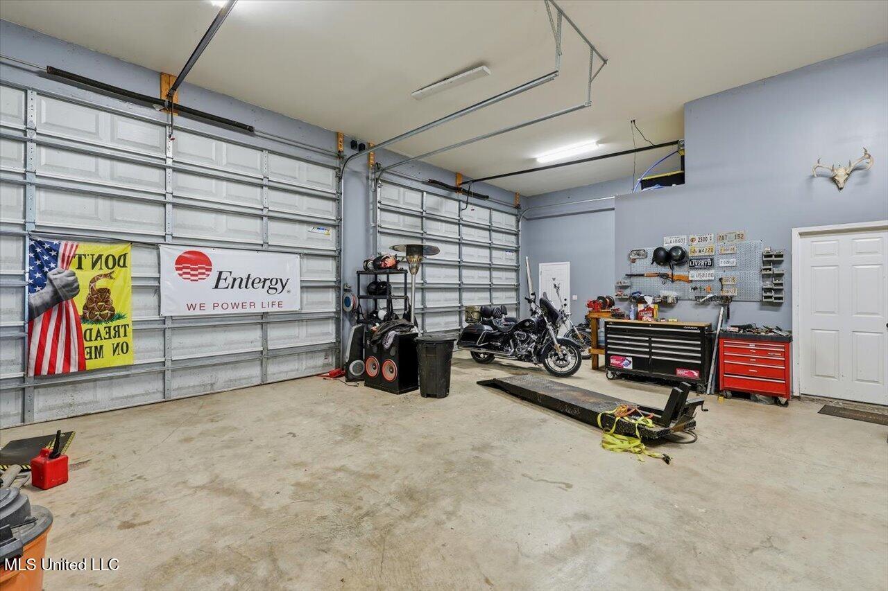 712 Leesburg Road Pelahatchie, MS 39145 - Photo 52 of 56 52-712 Leesburg Rd _ Home Tours MS