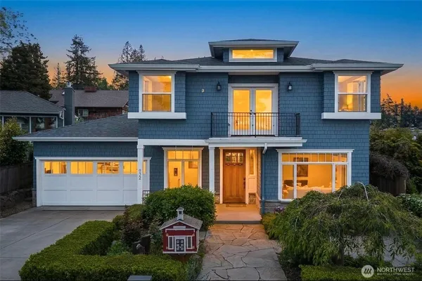$2,100,000 | 932 Alder Street, Edmonds, WA 98020
