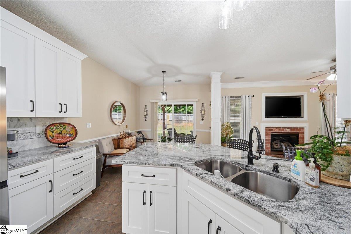 696 Timber Walk Drive Simpsonville, SC 29681 - Photo 13 of 37