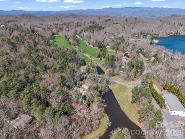 $369,000 | 45 Lakeside Villas Drive, Brevard, NC 28712