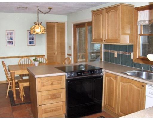 2 Wilson Road Bedford, MA 01730 - Photo 6 of 15 Gallery Image 6
