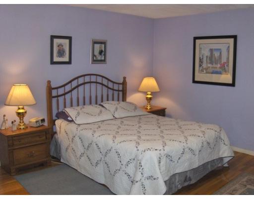 2 Wilson Road Bedford, MA 01730 - Photo 8 of 15 Gallery Image 8