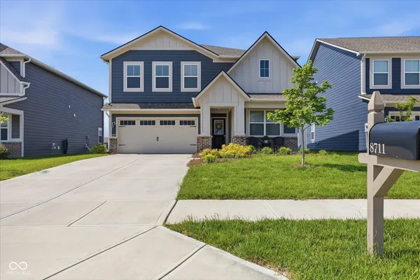 $420,000 | 8711 Laurelton Place, Brownsburg, IN 46112