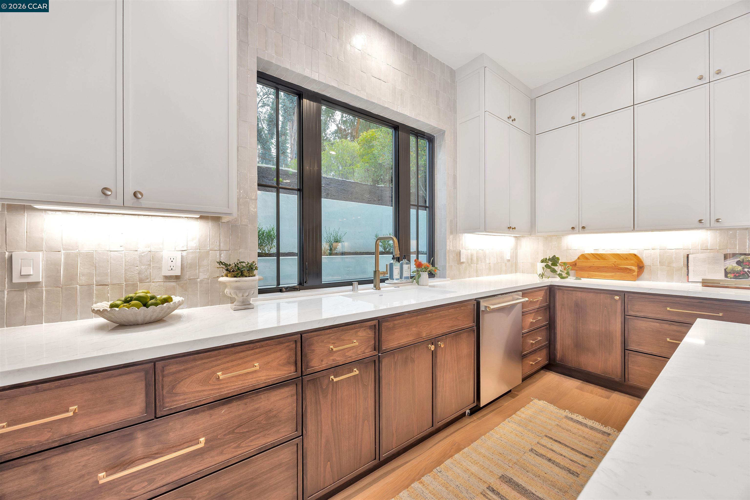 1362 Sunset Loop Lafayette, CA 94549 - Photo 7 of 37