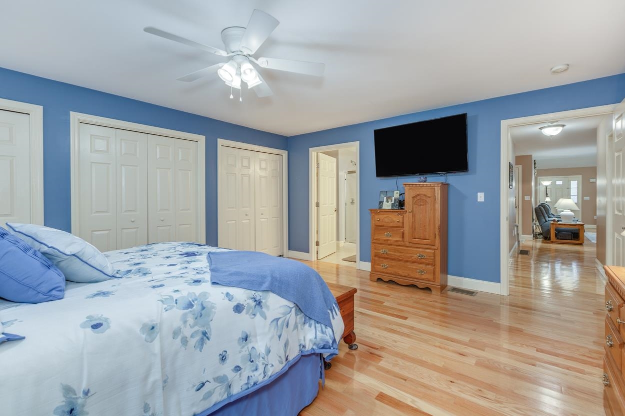 9 Arbor Circle Litchfield, NH 03052 - Photo 12 of 40