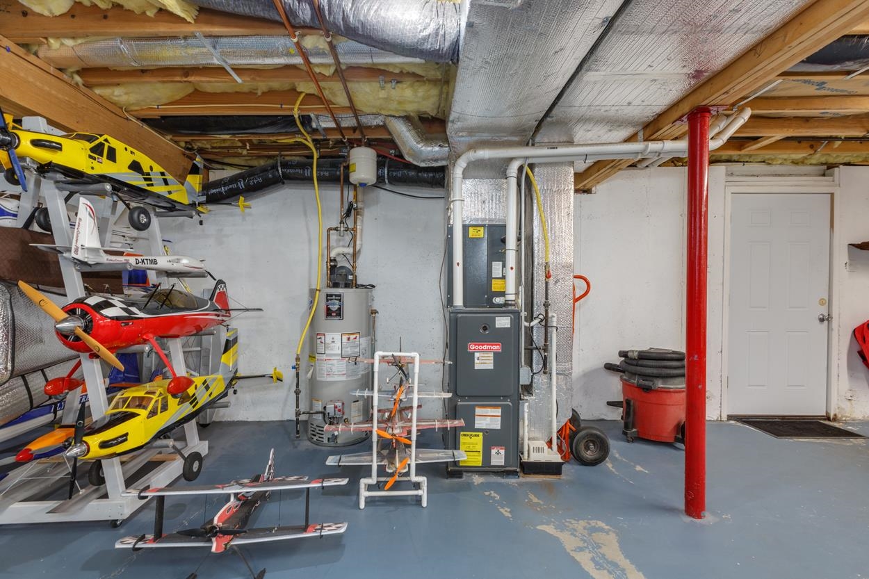 9 Arbor Circle Litchfield, NH 03052 - Photo 28 of 40