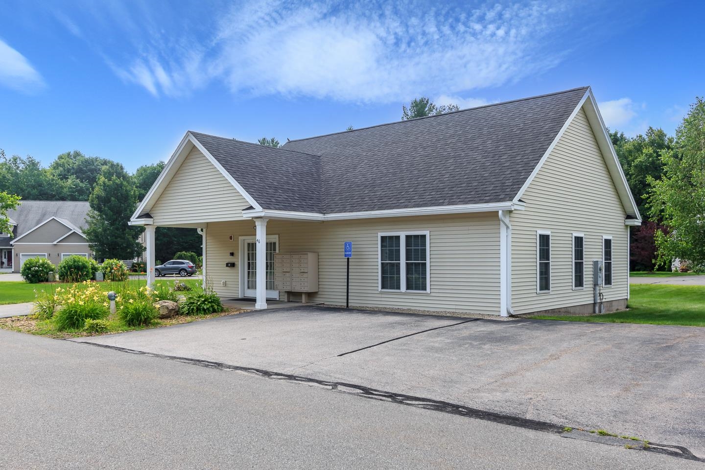 9 Arbor Circle Litchfield, NH 03052 - Photo 32 of 40