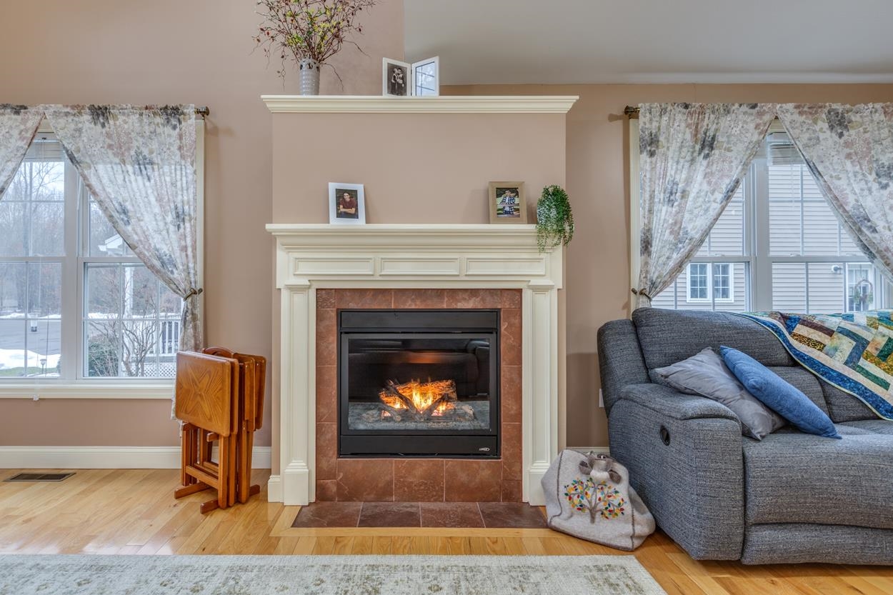 9 Arbor Circle Litchfield, NH 03052 - Photo 37 of 40