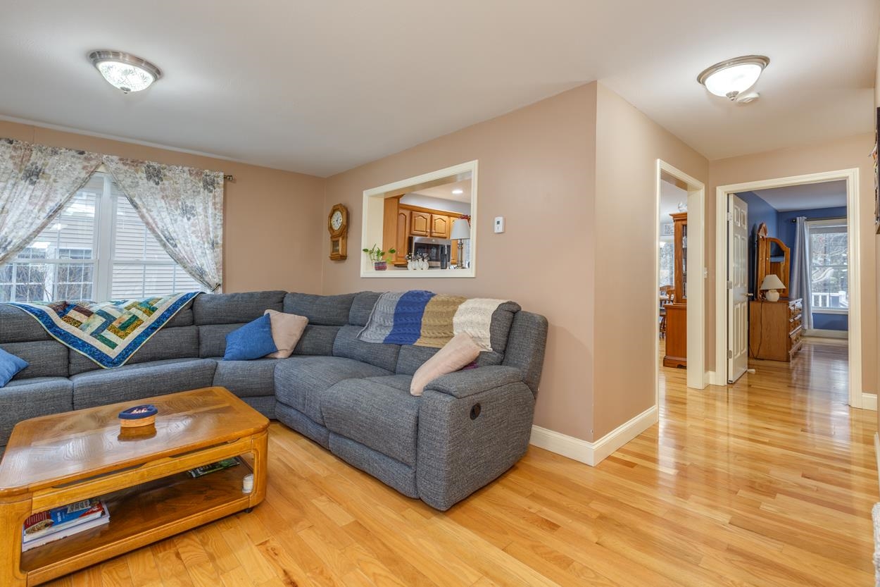 9 Arbor Circle Litchfield, NH 03052 - Photo 39 of 40