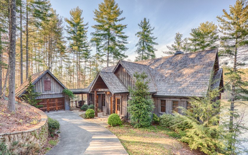 568 Browns Cove Road Blue Ridge, GA 30513 - Photo 1 of 1 front view of a house with a yard