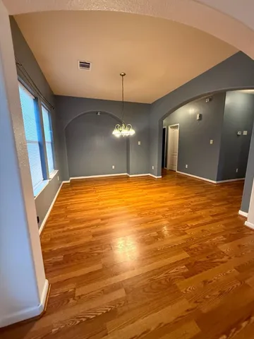 $2,000 | 10110 Gil Jr Lane, Houston, TX 77075