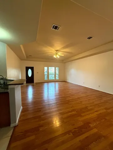 $2,000 | 10110 Gil Jr Lane, Houston, TX 77075
