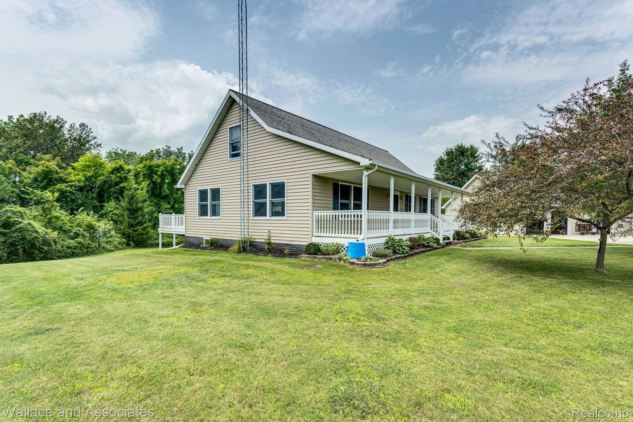 4439 Jeddo Road Fort Gratiot, MI 48059 - Photo 9 of 70 4439 Jeddo Rd (8 of 70).jpg