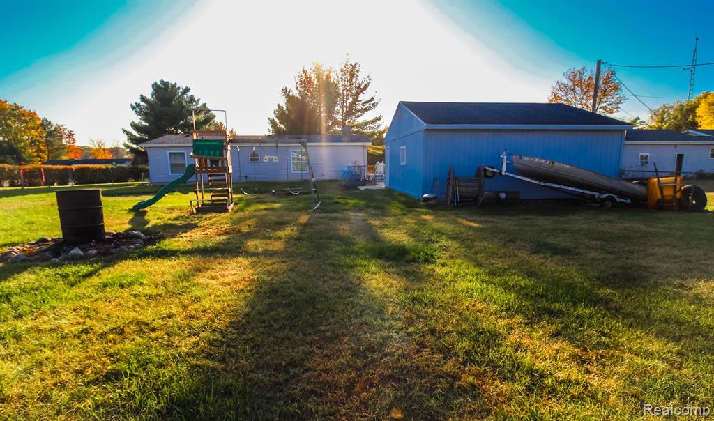 2262 Pero Lake Road Lapeer, MI 48446 - Photo 4 of 24 Gallery Image 4