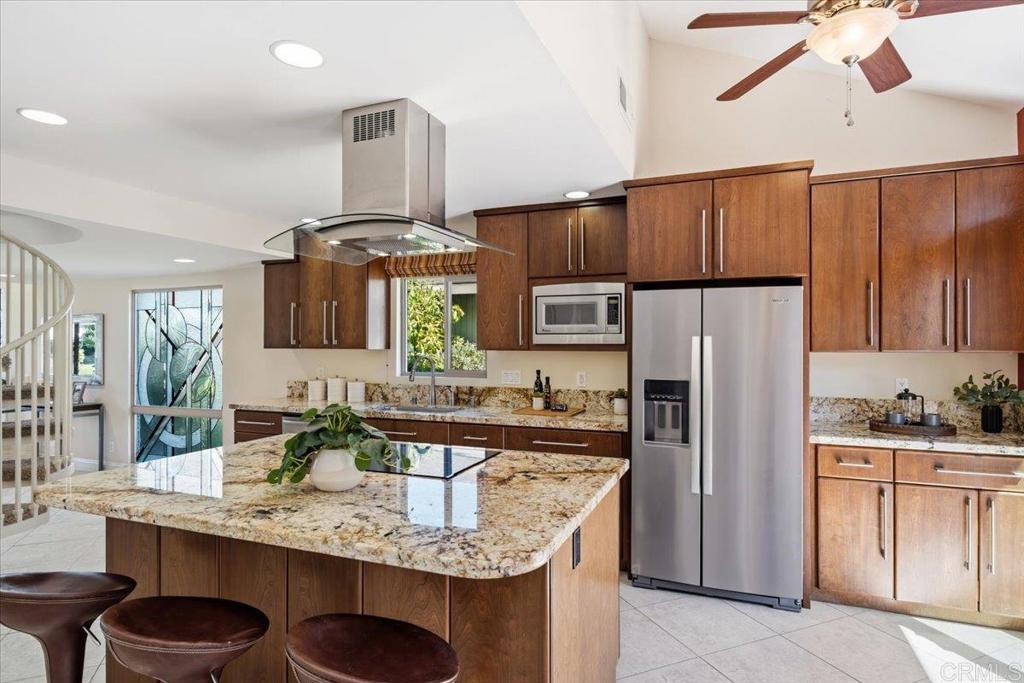 223 Via Osuna Rancho Santa Fe, CA 92091 - Photo 7 of 34