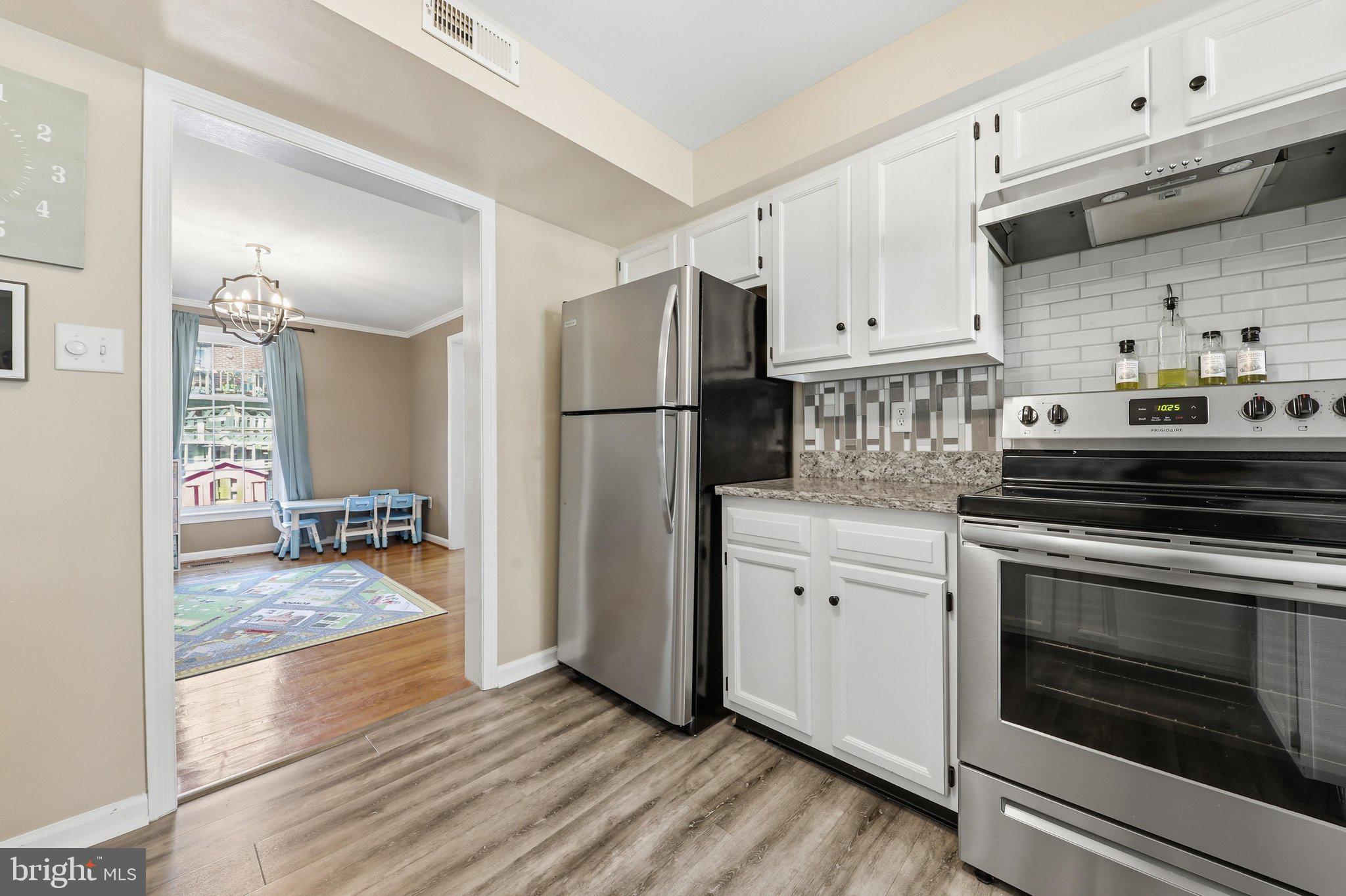 7998 Windsail Court Frederick, MD 21701 - Photo 9 of 38 Kitchen