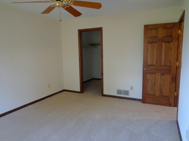 100 Thornhill Farm Road St. Charles, IL 60175 - Photo 17 of 24