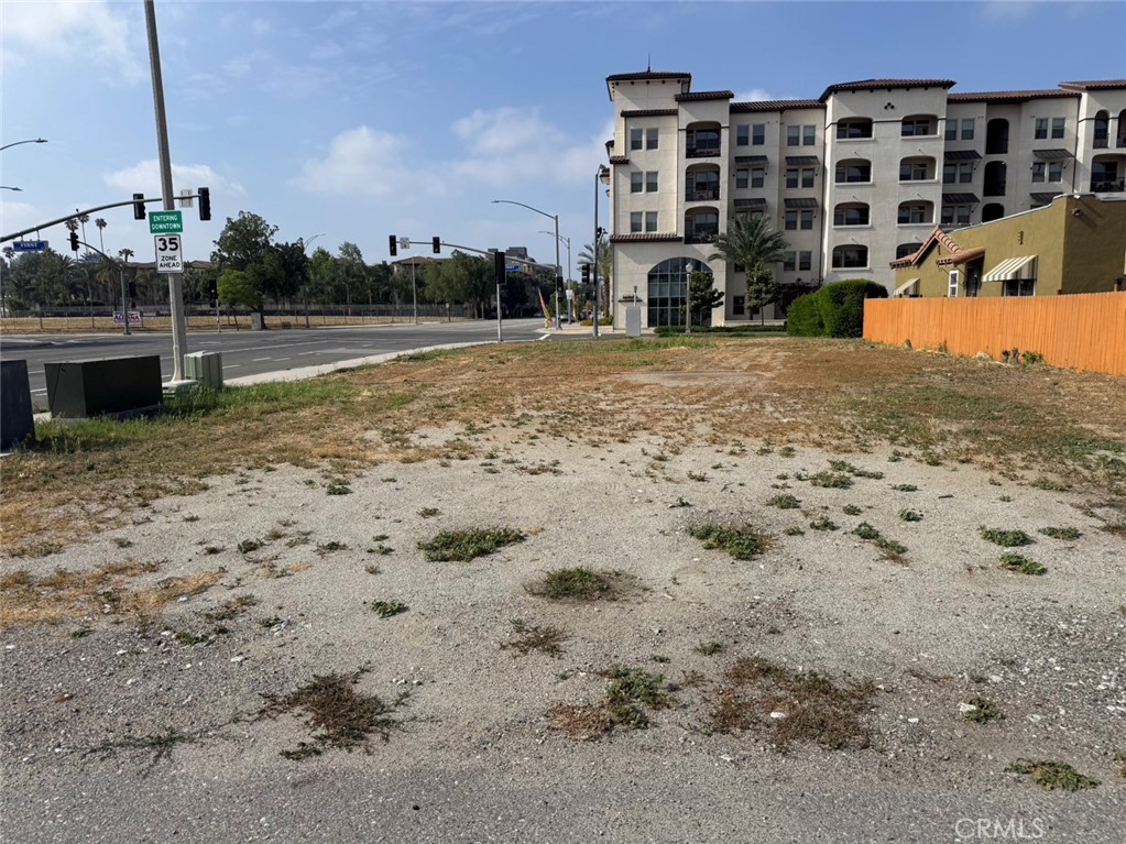 3071 Market Street Riverside, CA 92501 - Photo 2 of 2