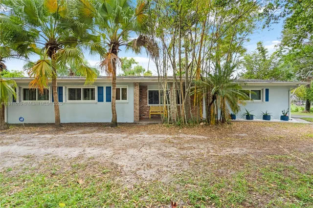 $850,000 | 17600 Southwest 91st Avenue, Palmetto Bay, FL 33157
