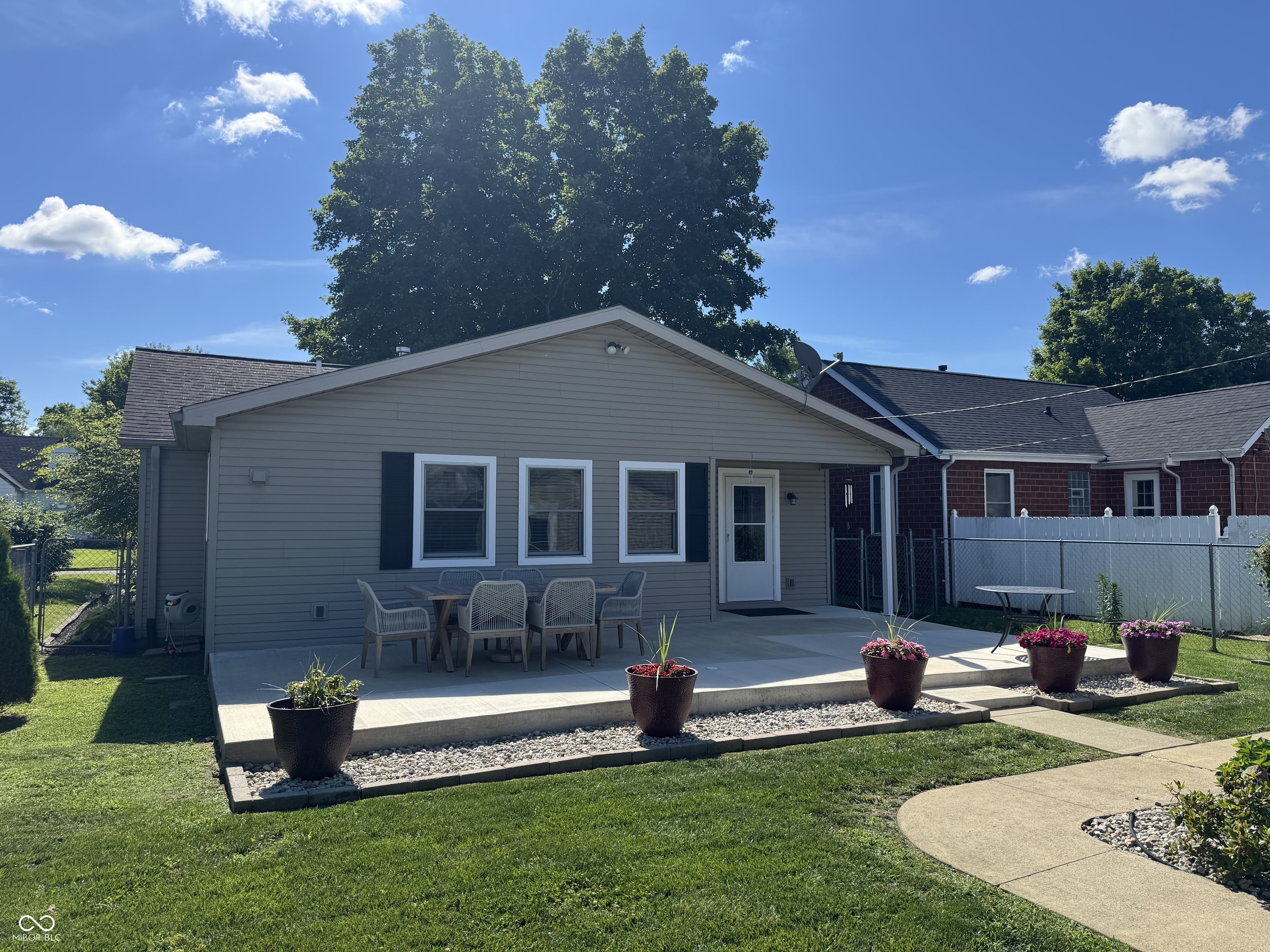 2216 Newton Street Columbus, IN 47201 - Photo 26 of 30