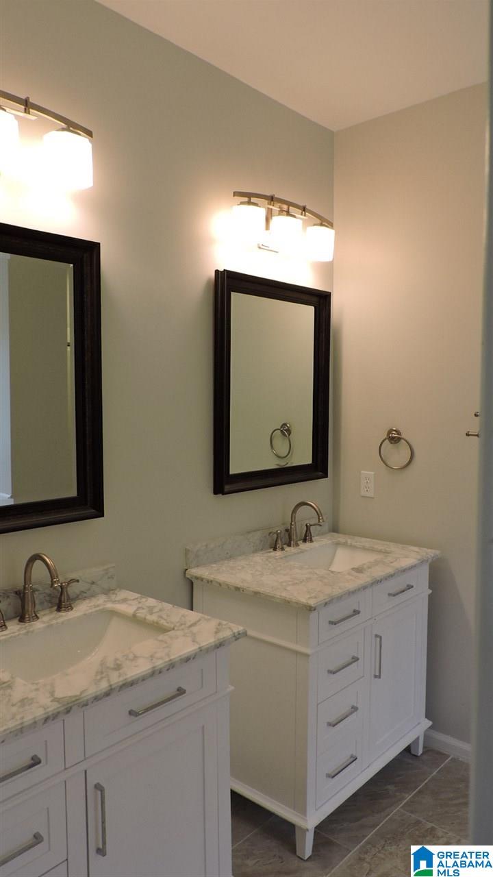 2041 Magnolia Road Leeds, AL 35094 - Photo 19 of 40