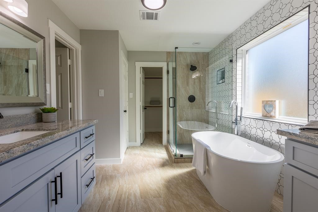 522 Jeremy Court Spring, TX 77386 - Photo 25 of 39 Light and bright.