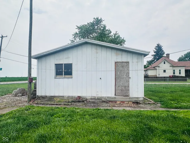 $81,000 | 402 North Willow Street, Dana, IN 47847