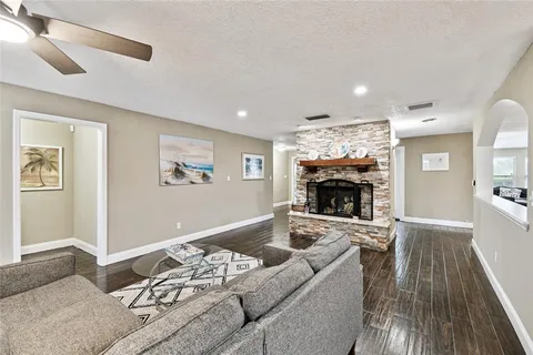 $1,230,000 | 1948 Belleair Road, Clearwater, FL 33764