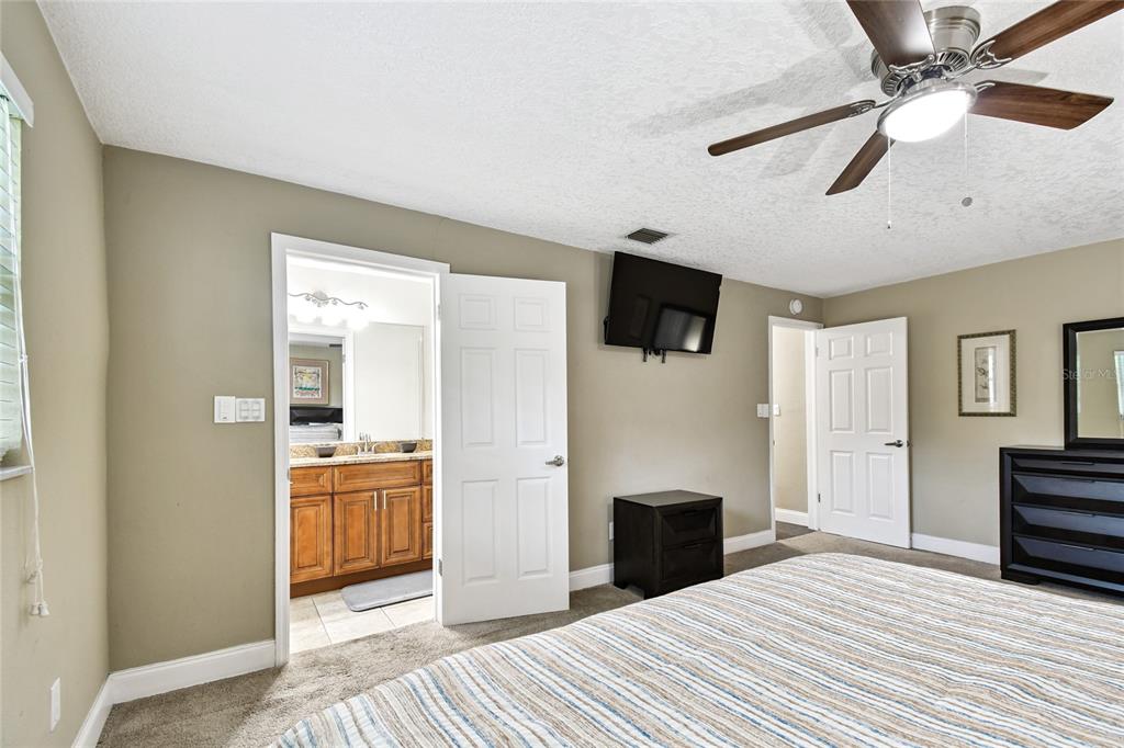 1948 Belleair Road Clearwater, FL 33764 - Photo 25 of 84