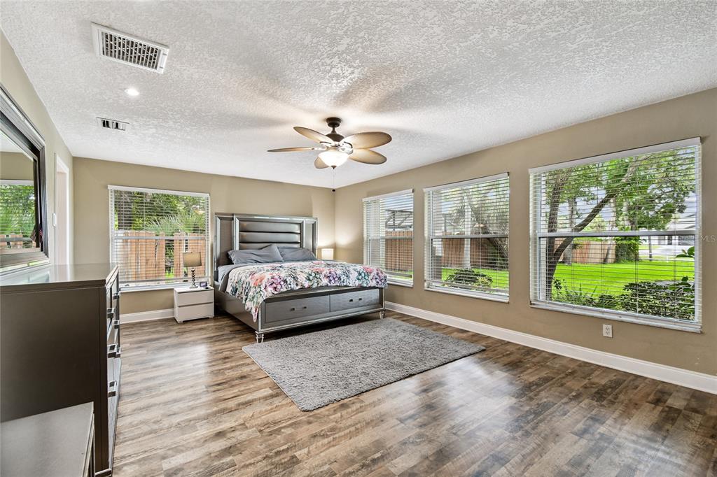 1948 Belleair Road Clearwater, FL 33764 - Photo 37 of 84