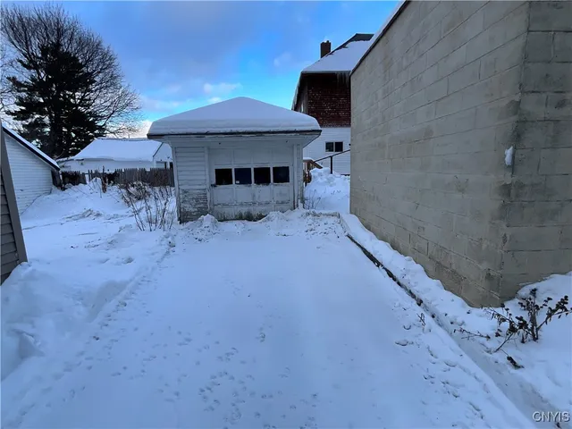 $83,700 | 1023 Academy Street, Watertown, NY 13601