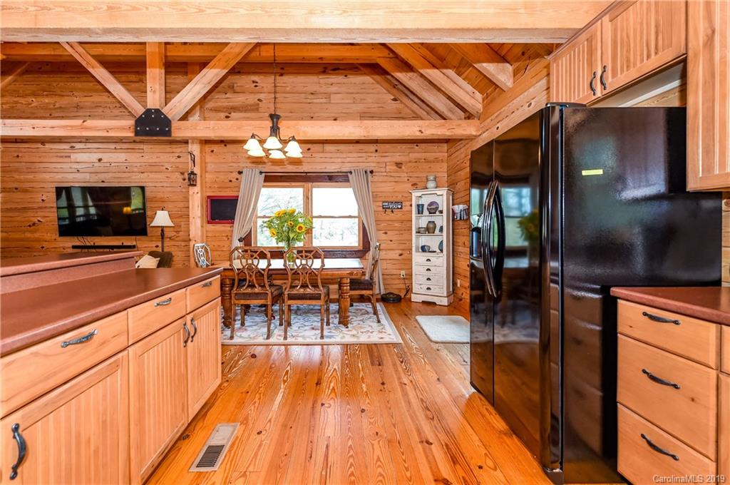 263 Butler Ridge Hendersonville, NC 28792 - Photo 14 of 48 Gallery Image 14