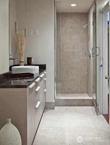 $665,000 | 737 Olive Way, Unit 2706, Seattle, WA 98101